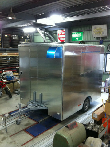 多目的移動販売トレーラー